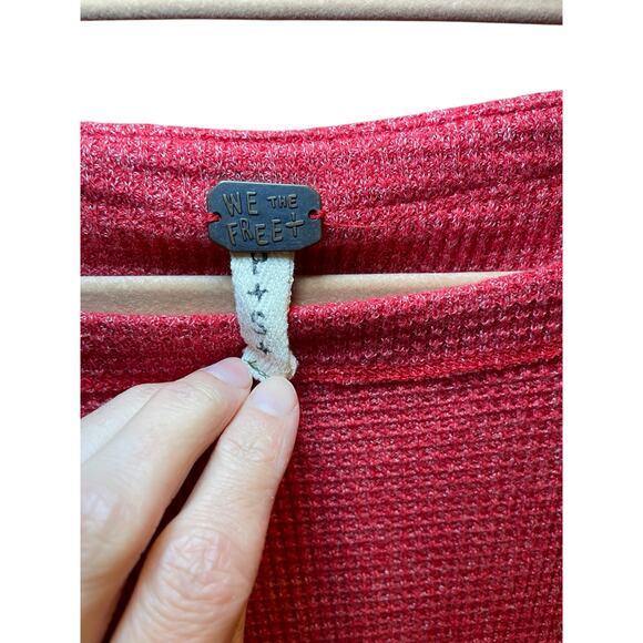 Free People We the Free Women Small Blossom Thermal Top Red Bandana Sleeves Boho - Picture 9 of 17